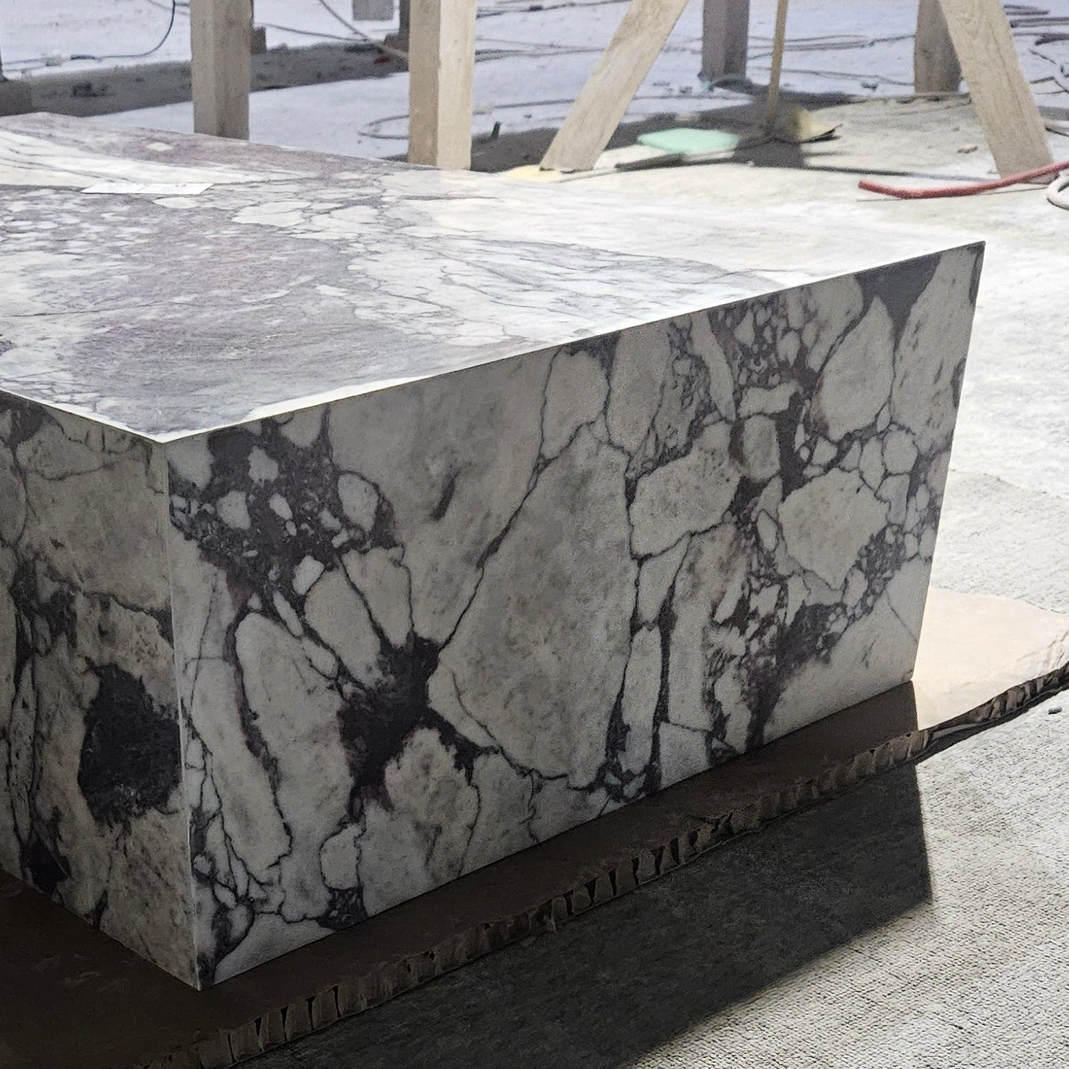 Stoned, not wasted: Coffee table 'SOHO Grand' #2