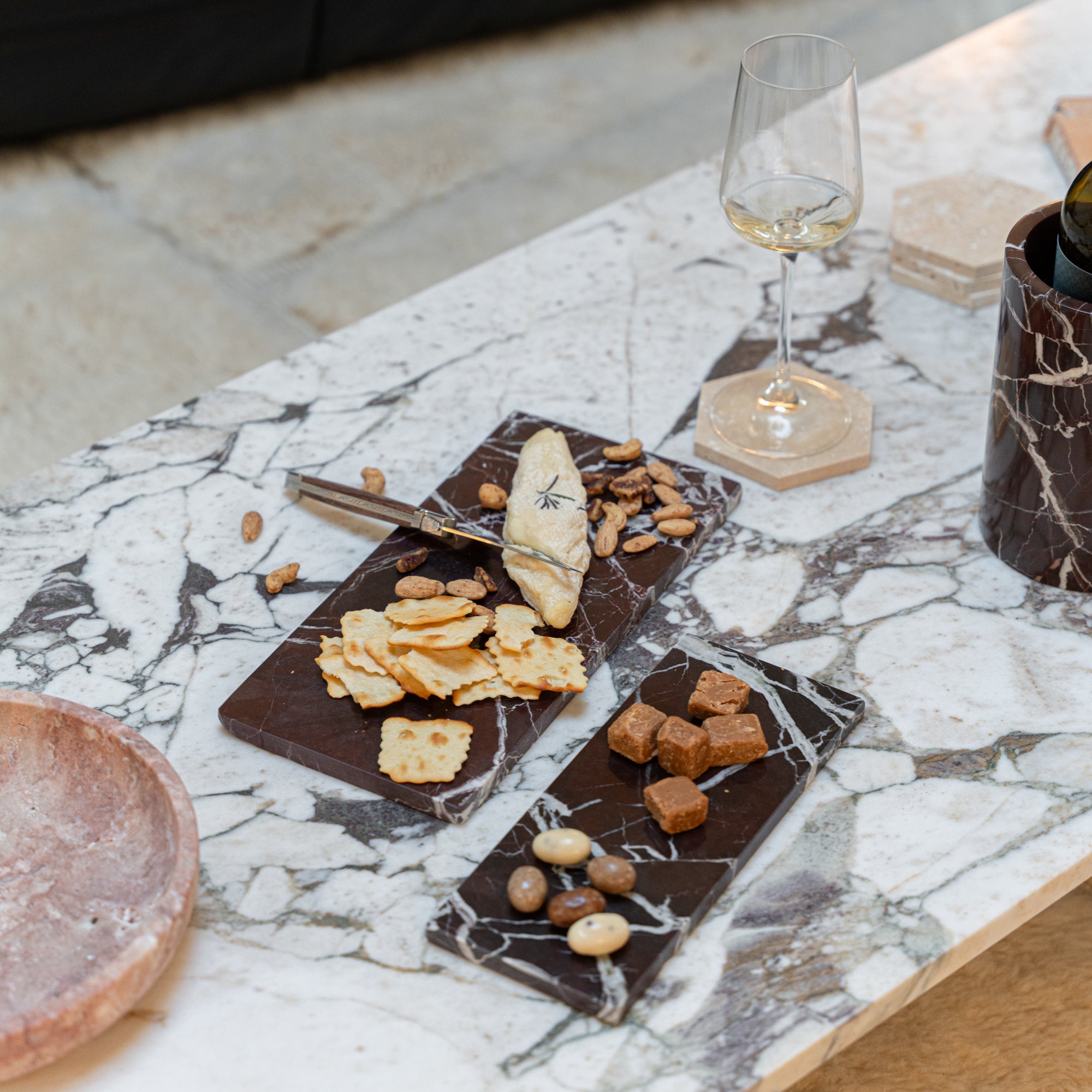 Burgundy Marble Rectangular Board S - 15 x 30 cm