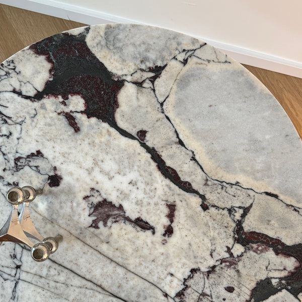 Stoned, not wasted: Side table 'MANHATTAN 60'