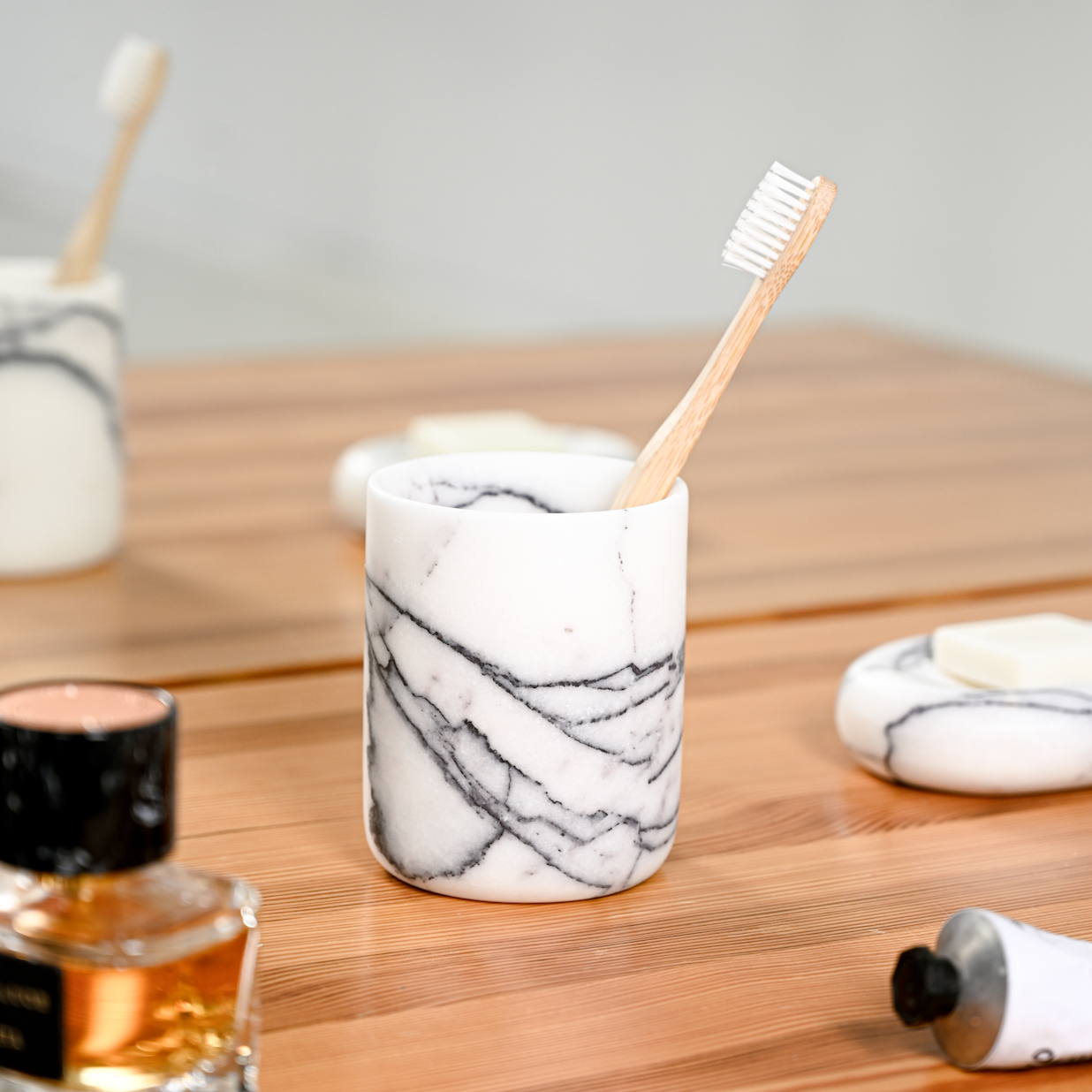 White Marble 'Classic' Toothbrush Holder