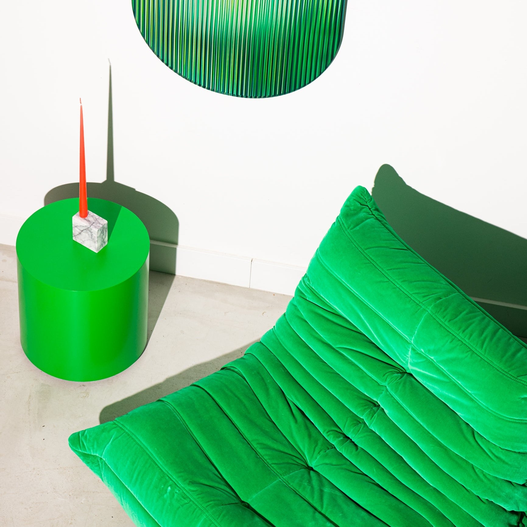 Stoned, not wasted: Bold White Marble Candle Holder 'Pixel'